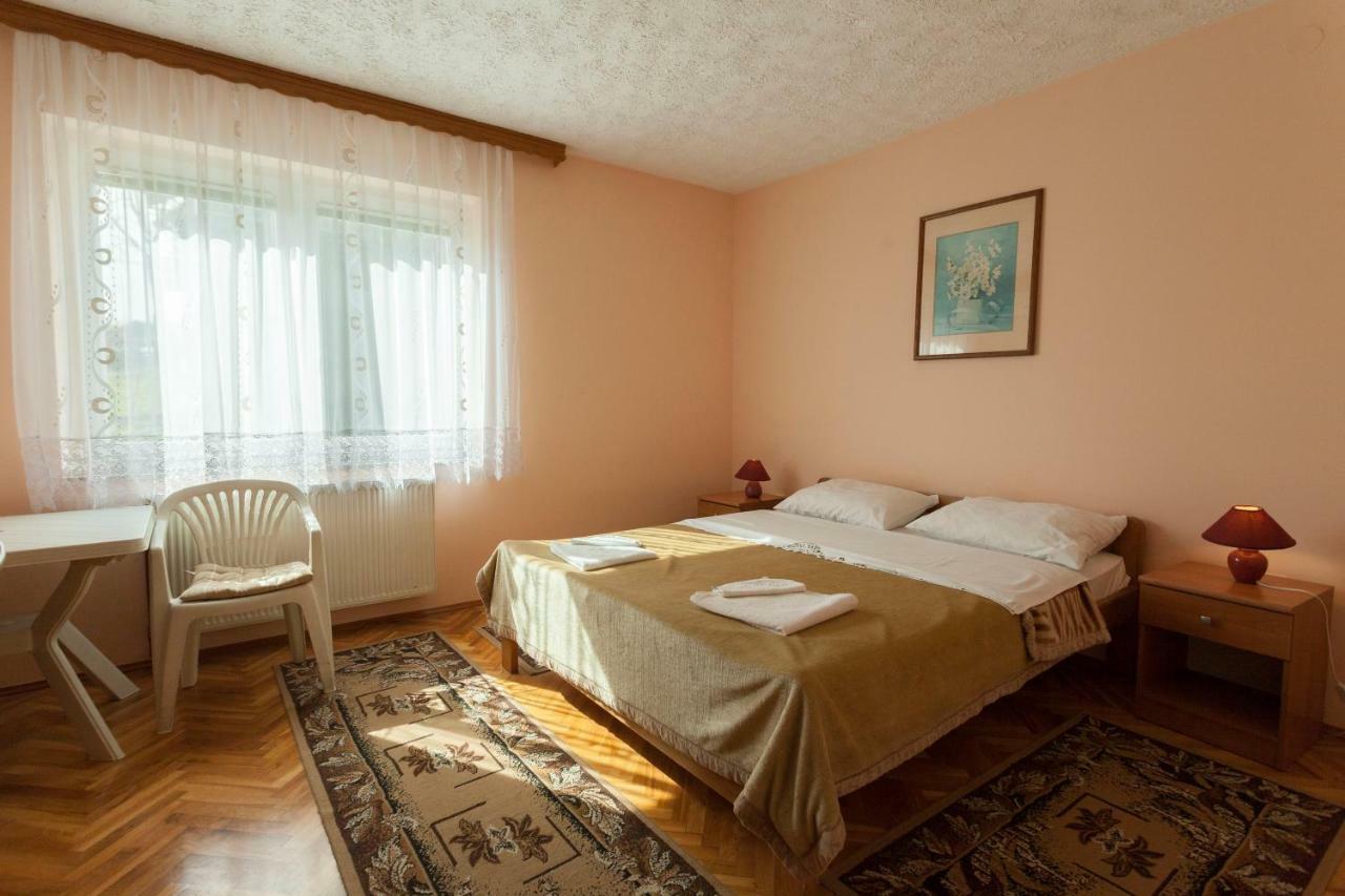 Rooms Maria Slunj Exterior photo